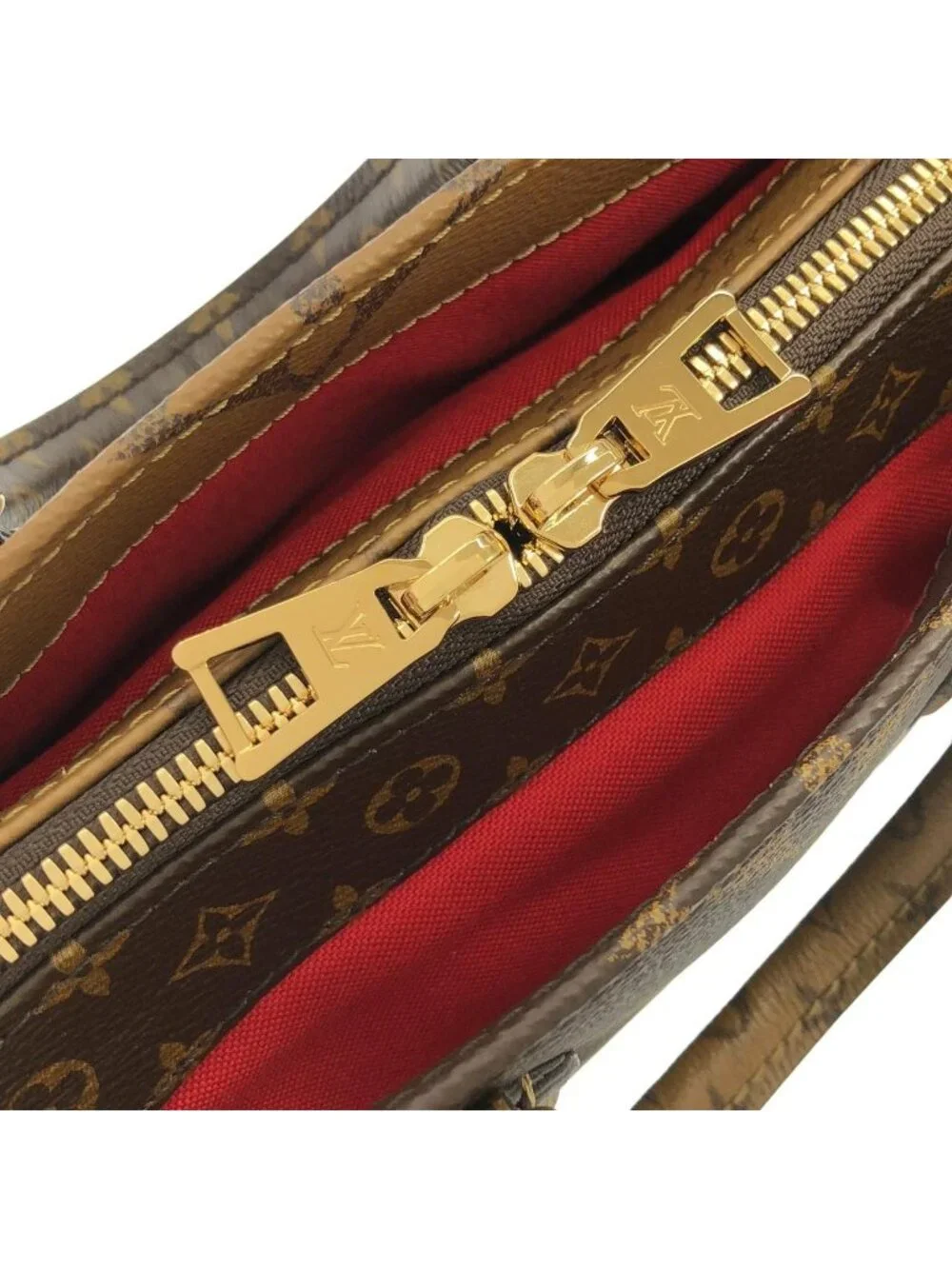 Louis Vuitton Monogram Reverse On The Go East West Chain